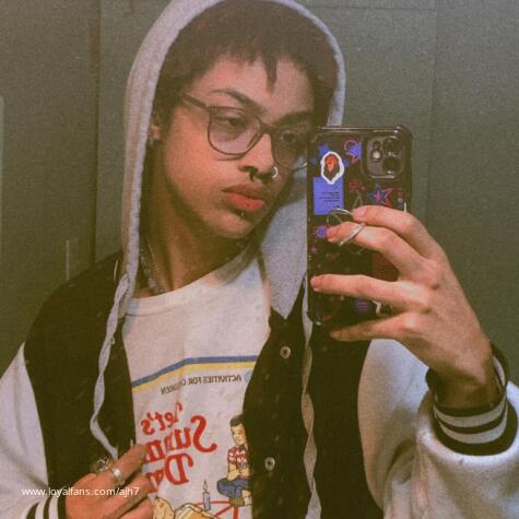 Ajh7 avatar