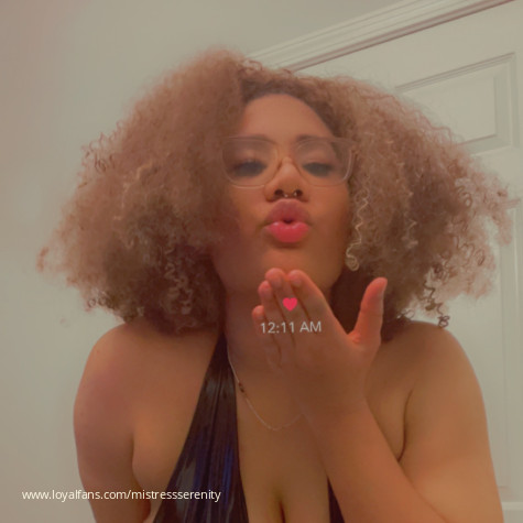 Mistress Serenity avatar