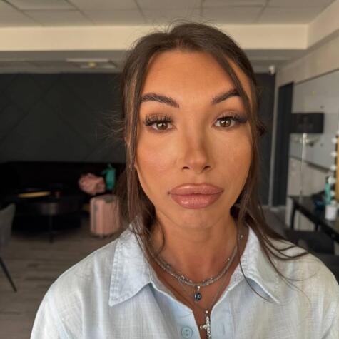 AylinHoney23 avatar