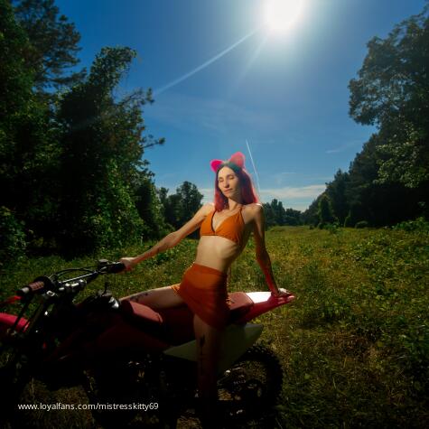Mistresskitty69 avatar