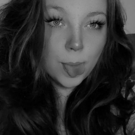 Pretty new selfies 🤭♥️ - Goddess Ambermay Official Photos | www