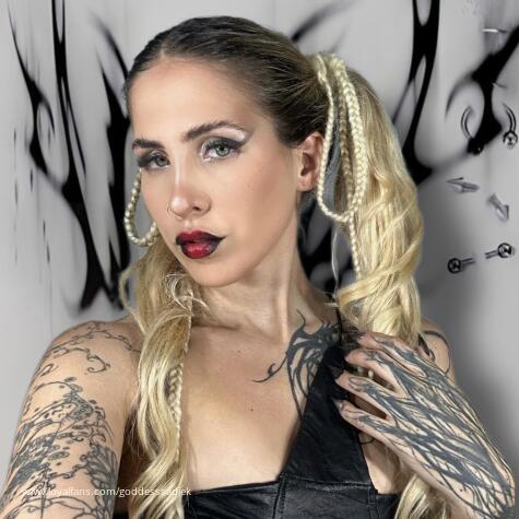 Goddess Sadie K avatar