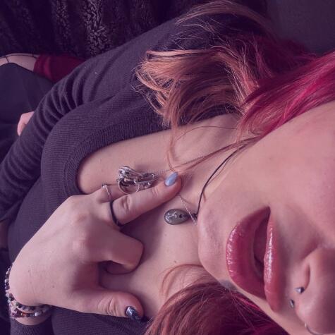 VelvetAnastasia avatar