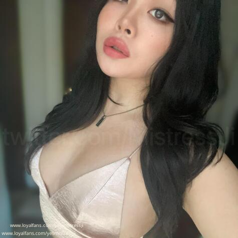 Goddess J AsianFindomme avatar