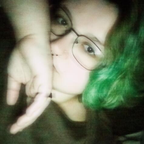 Manicpixiemommy420 avatar