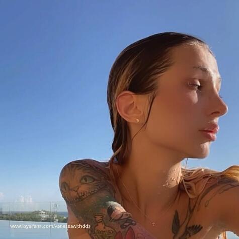 risk it all for Me 🤷🏼‍♀️ - findom barbiee Official Photos | LoyalFans