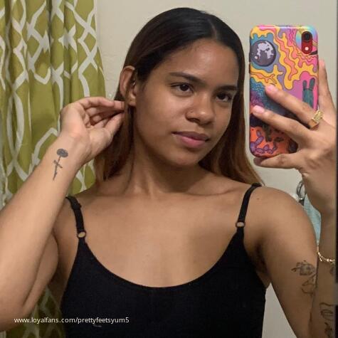 Prettyfeetsyum5 avatar