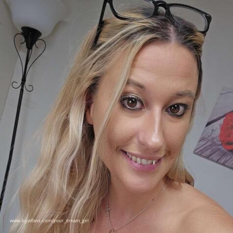 YourDreamGirl avatar