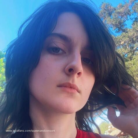 Queen Psyke π Princess Cali π avatar