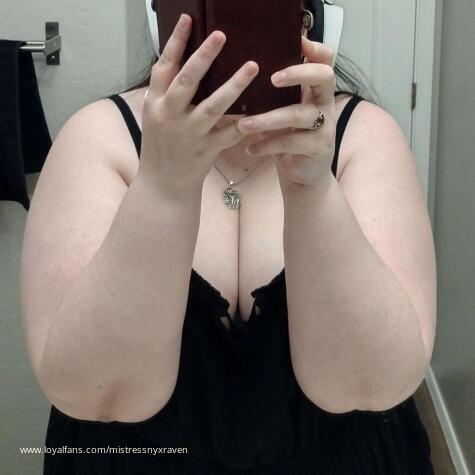 MistressNyxRaven avatar