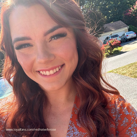 Redhotwiferose avatar