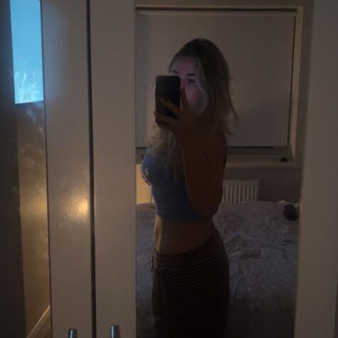 Lollygirl29 avatar