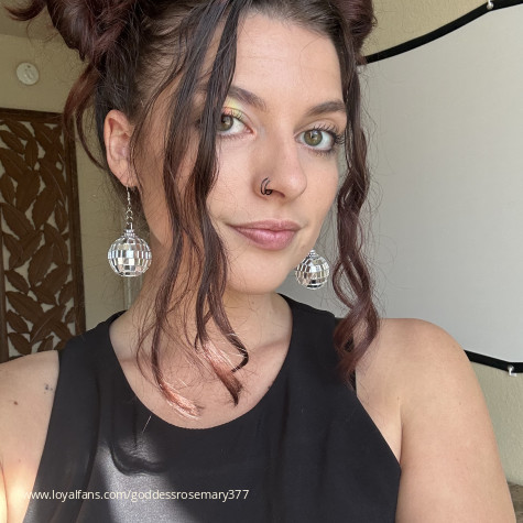 Goddessrosemary377 avatar