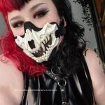 Mistress Vivienne Caine avatar