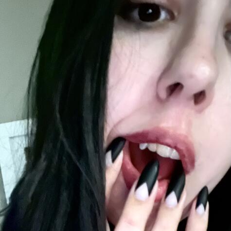 ladyvampyreb avatar