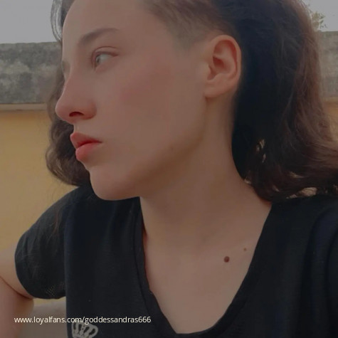 Goddessandras avatar