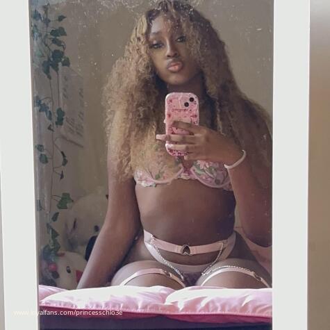 PrincessChlo3e avatar