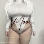 Mistress Moon Mesmerizing Goddess avatar