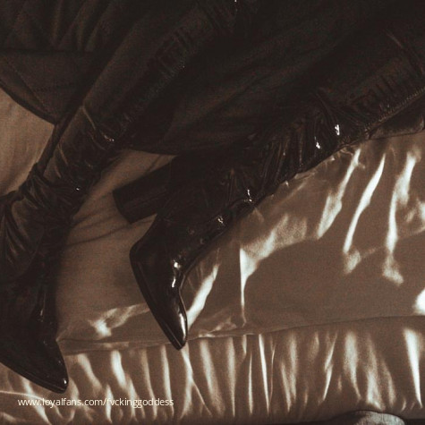 FvckingGoddess avatar