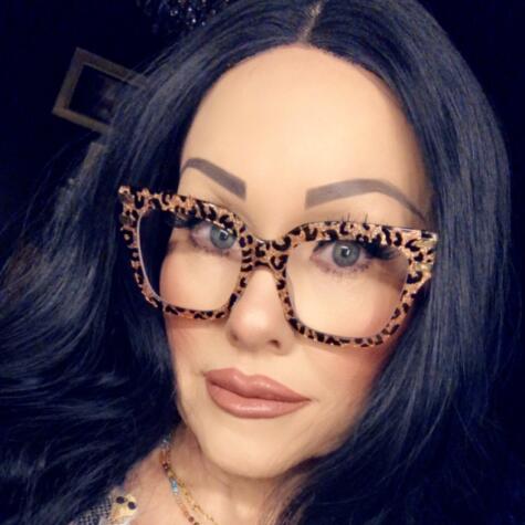 QueenAliix avatar