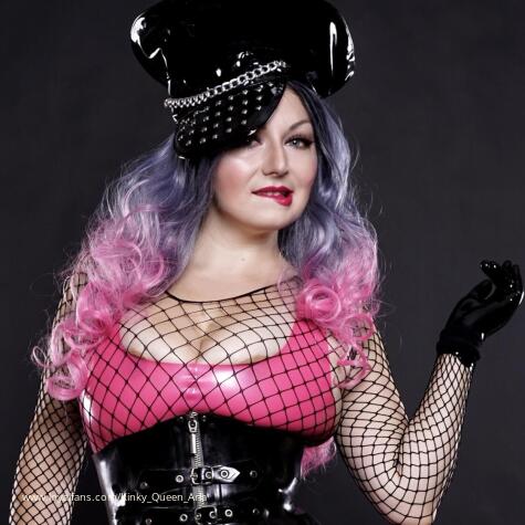 Kinky Queen Aria avatar