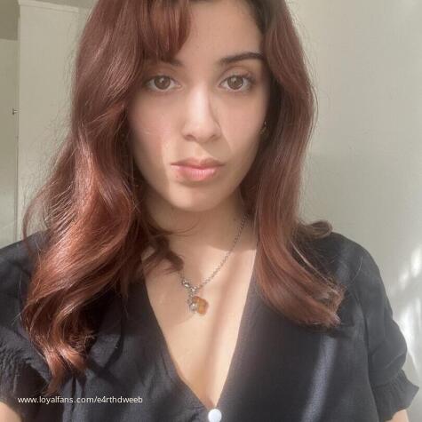 e4rthdweeb avatar