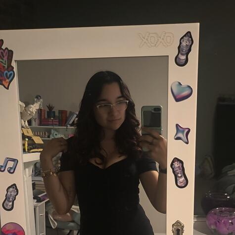 QueenRoniOwnsYou avatar
