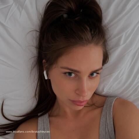 Brat Ashley avatar