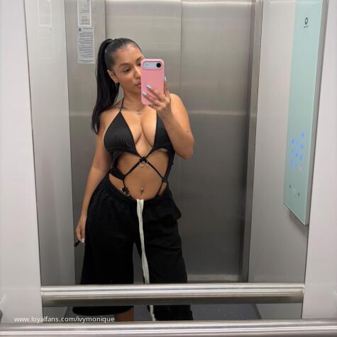 IvyMonique avatar