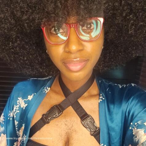 Divine Domina avatar