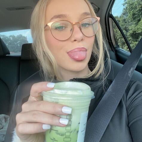 hotsexyblonde02 avatar
