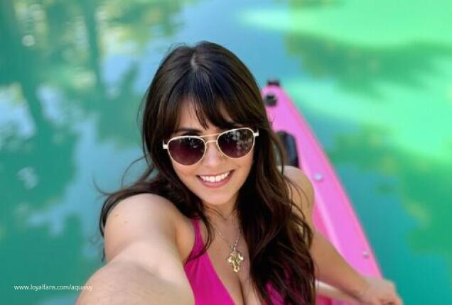 First to TIP $100 on my Throne --> - aquaivy Official Profile www.Loyalfans