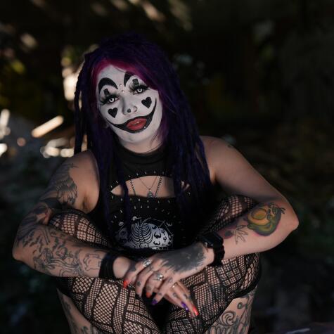 QueeenHades avatar