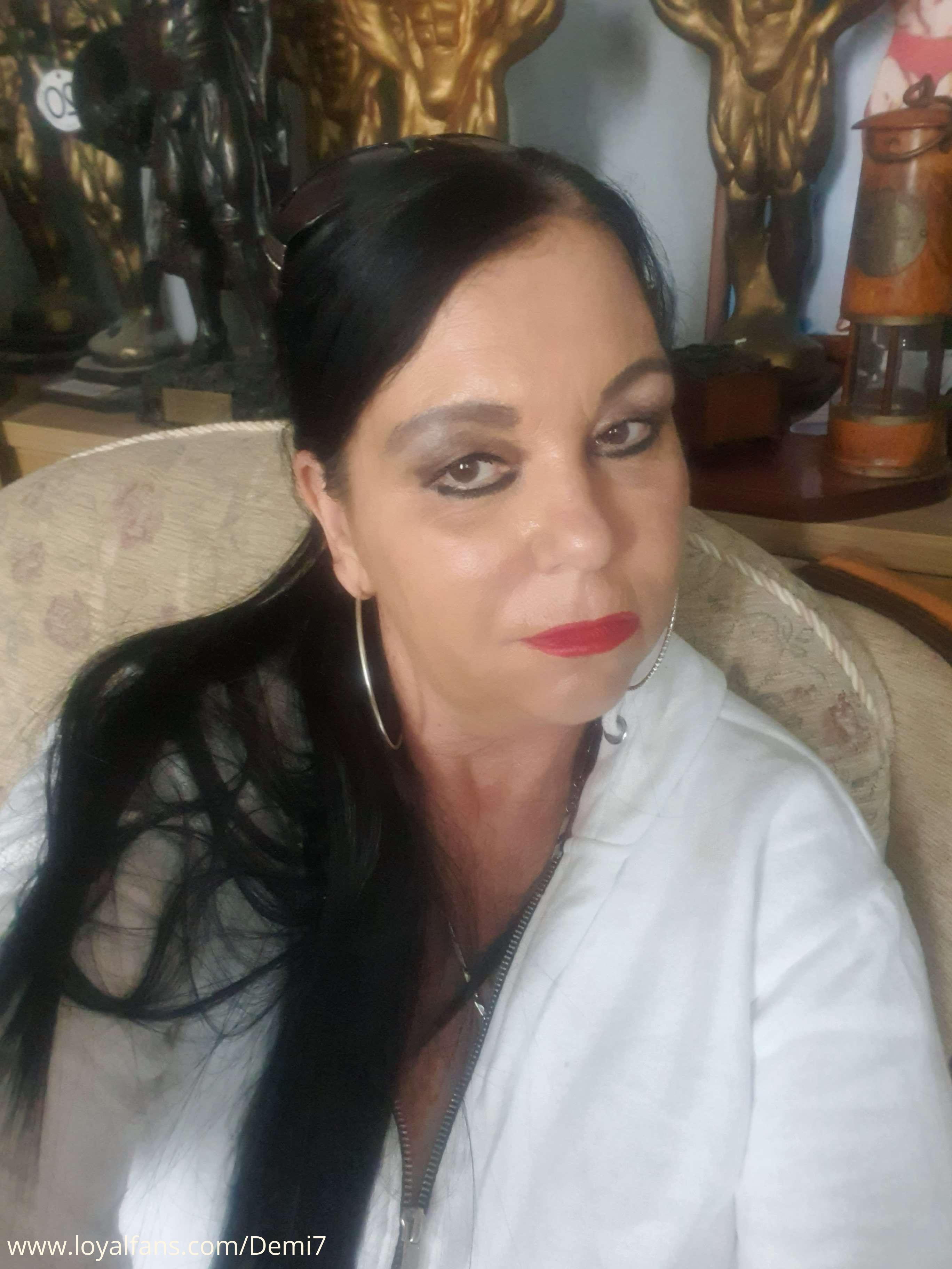Mistress Madam Cougar Cuckold Corporal Punishment Granny Humiliation 