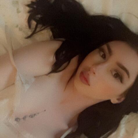 EevieWinters avatar