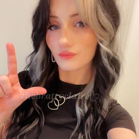 TheBrattyClaire avatar