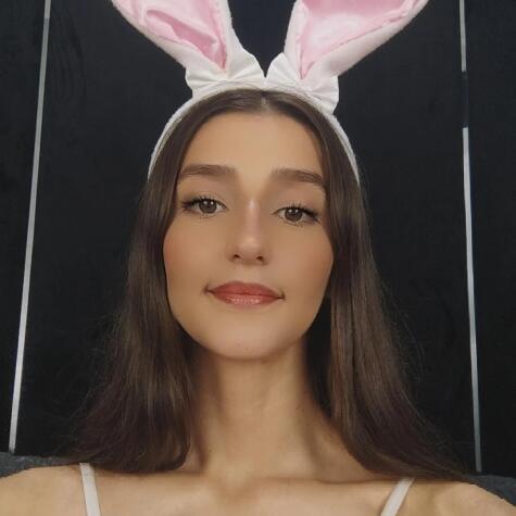 Isabella Shinee avatar