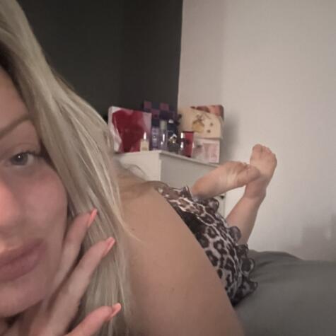GoddessGab23 avatar