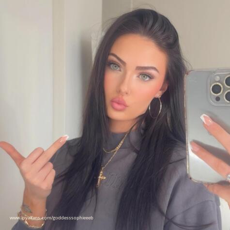 Goddess Sophieee B avatar