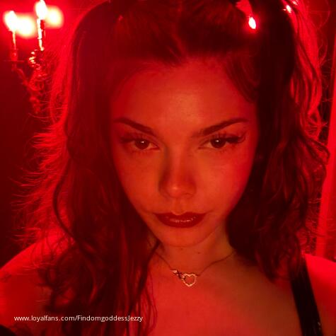 Findom Goddess Jezzy avatar