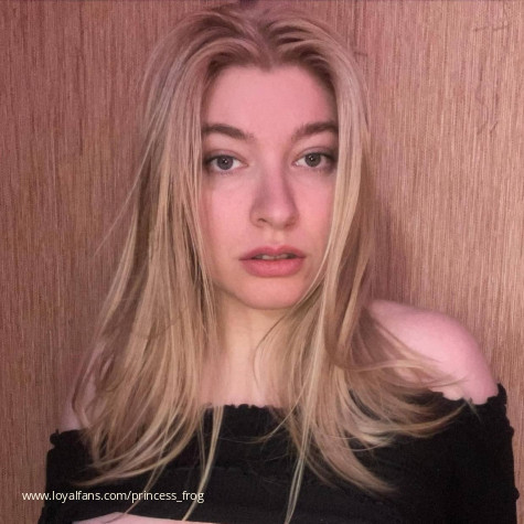 Princess Frog’s Official Social Fan Page LoyalFans