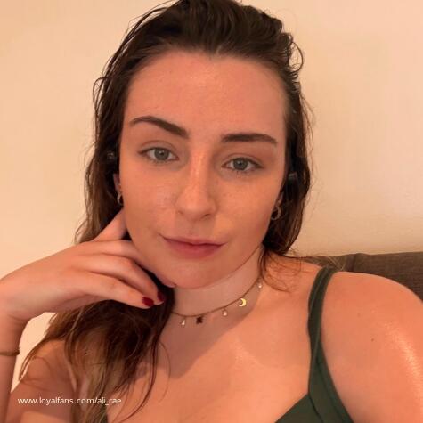 Ali_rae avatar