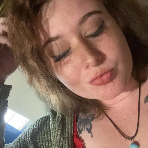 Red headed babedoll avatar