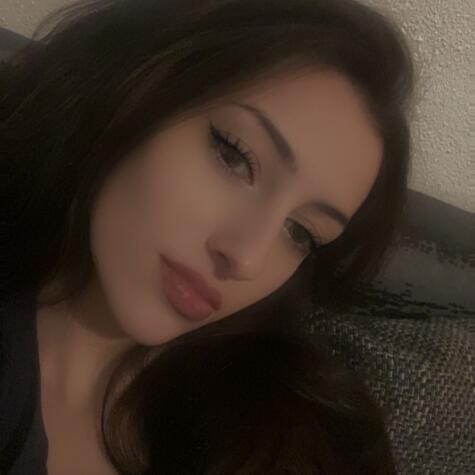 Elysia_Bratty avatar