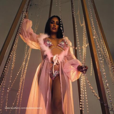 Goddess Davina avatar