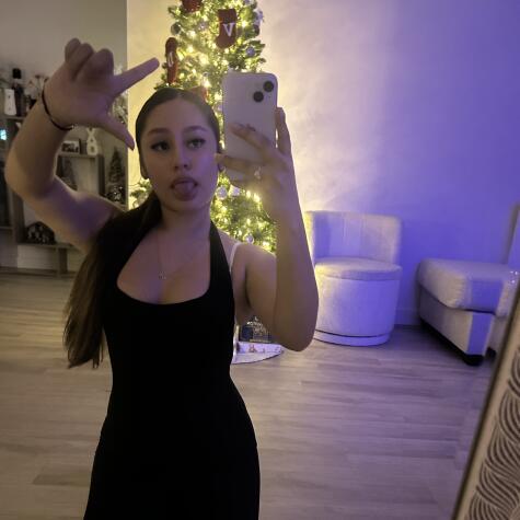 SpoileddSerenaFindom avatar