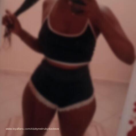 SluttyRedrubydasleeze avatar