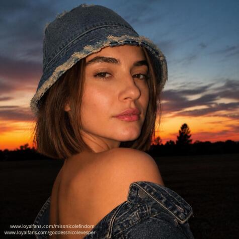 Miss Nicole FemDom avatar