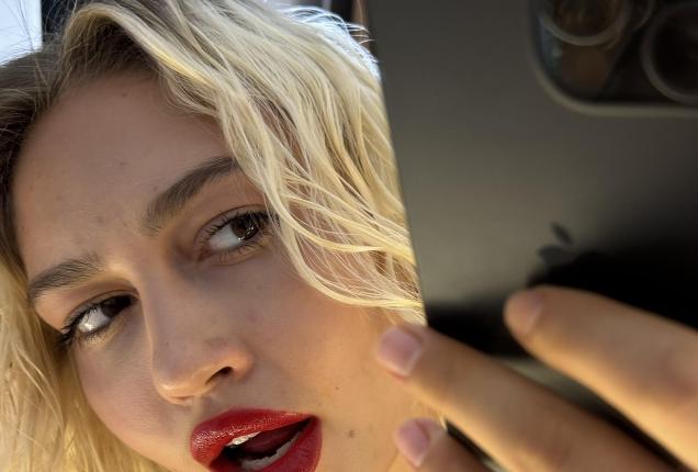 You're so thirsty, puppy. Mommy will get you drunk... - Princess