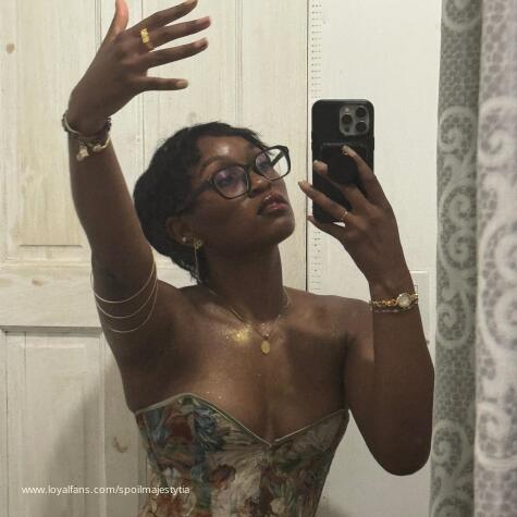 SpoilMajestyTia FINDOM avatar